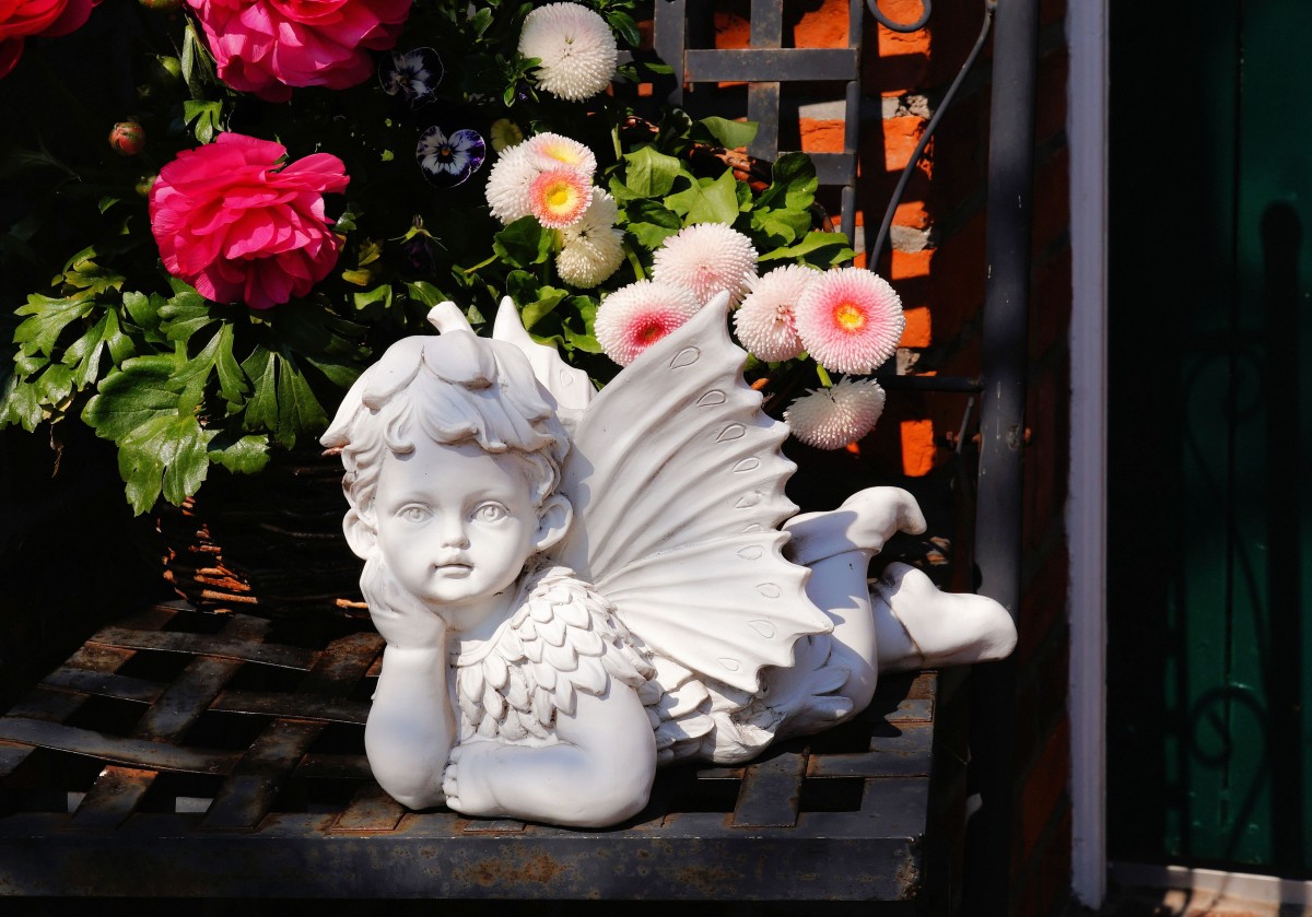 white, flower, monument, statue, ornament, sculpture, angel, art, carving, stone statue, floristry, baroque