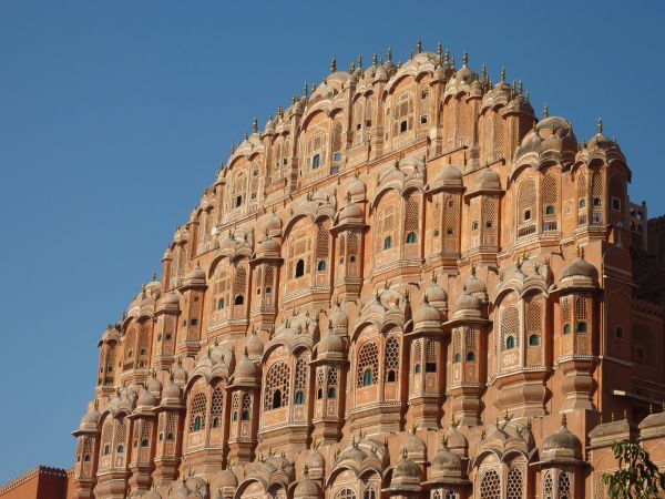 edificio,palacio,punto de referencia,lugar de adoración,templo,catedral