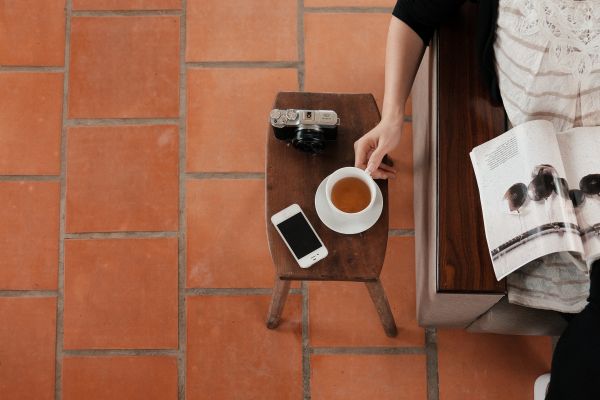 woman,white,table,cafe,coffee,camera