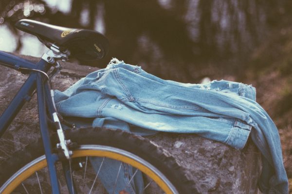 Chaqueta de mezclilla,bicicleta,bicicleta,vehículo,color,azul