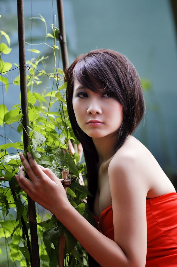 outdoor, person, people, girl, woman, hair