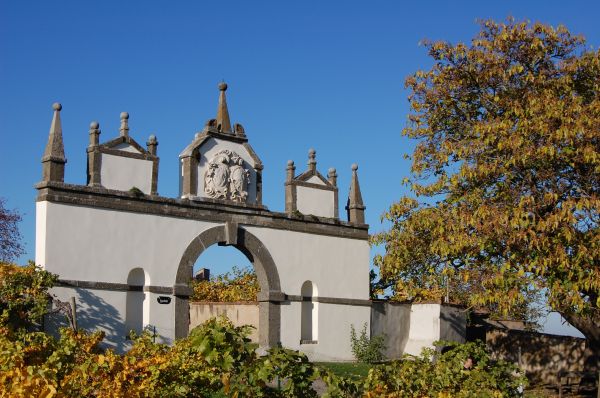 building,chateau,autumn,castle,church,chapel