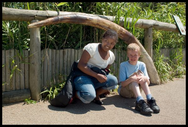 people,zoo,chester,play,sitting,child