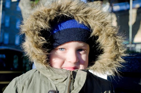 hiver, gens, garçon, enfant, cheveux, fourrure