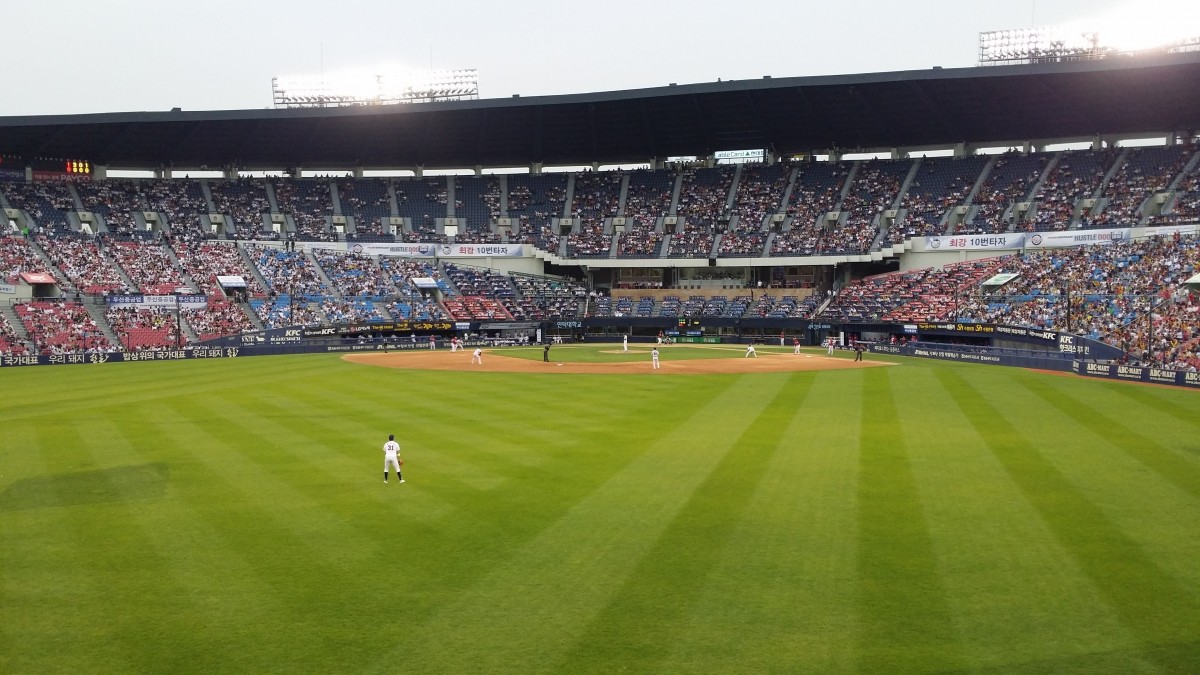 grama, estrutura, estádio, jogador, campo de beisebol, arena, a multidão, Parque de beisebol, característica geográfica, Local de esporte, Estádio específico de futebol, Futebol de arena