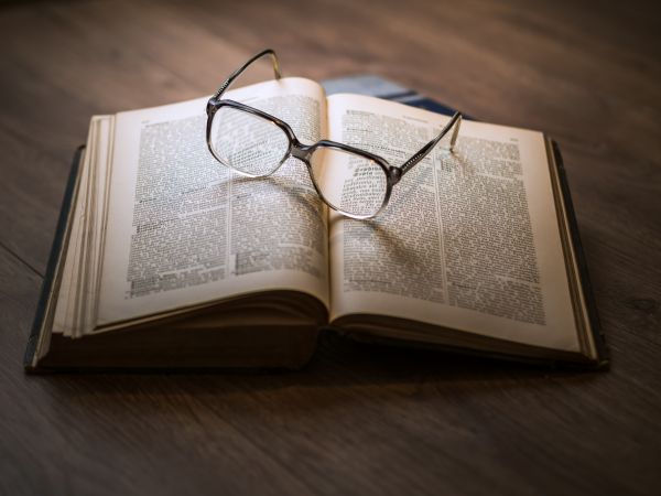 read,table,book,open,wood,vintage