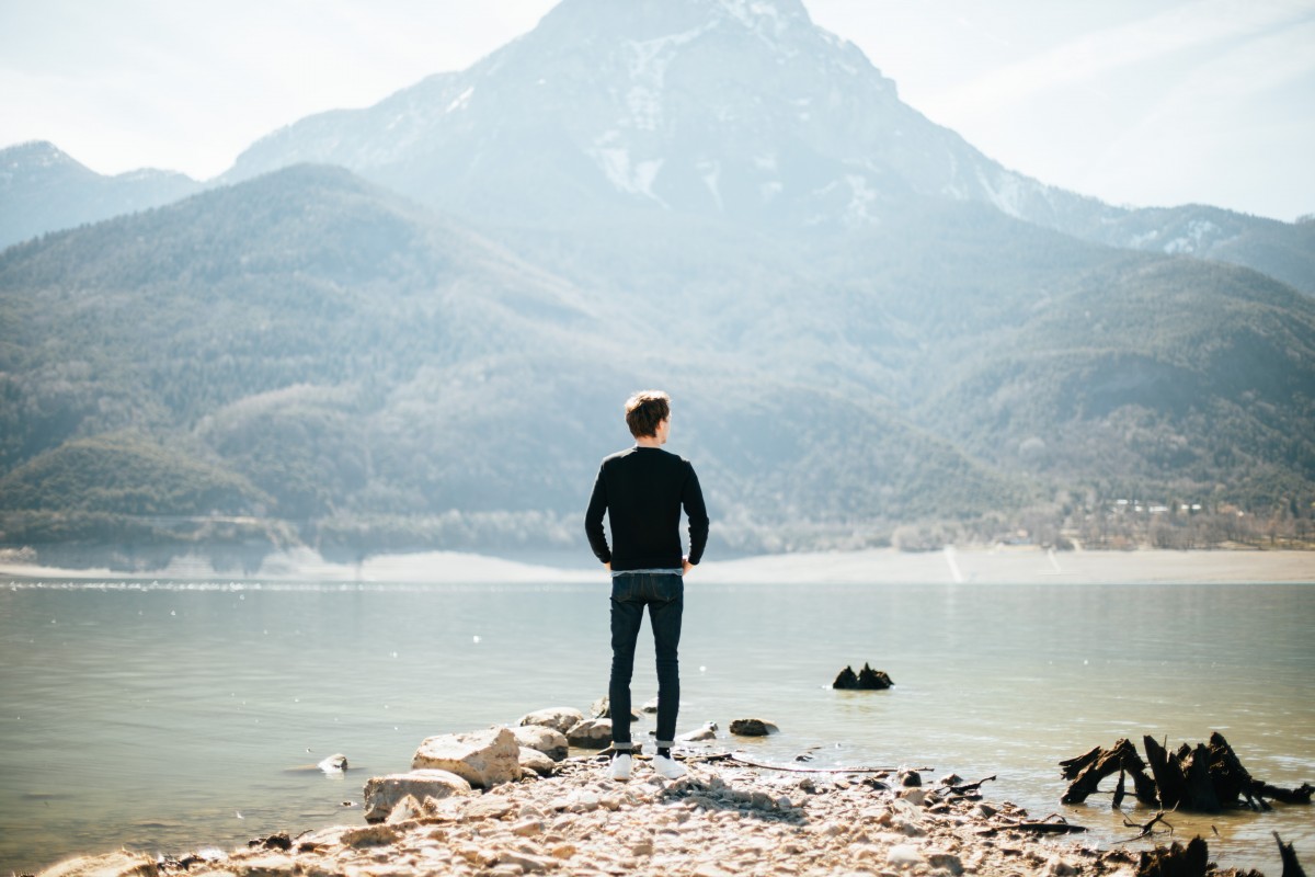 hav, gående, Berg, sjö, bergskedja, semester, utforska, överväga, tror, fjord, syn, hoppas, Upptäck, loch, förvirrad, deprimerad, hoppfull, landform, uppnå, lyckas, inspirera, motivera, utföra, atmosfär fenomen, bergiga landforms, utvärdera, bestämma