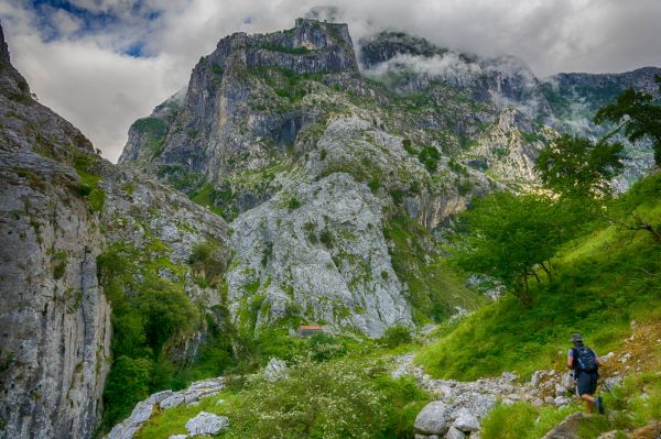 krajina,divočina,chůze,hora,dobrodružství,údolí