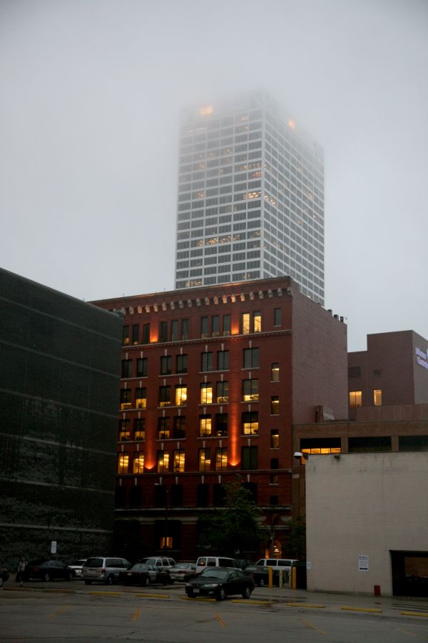 architecture,bâtiment,ville,Horizon,nuit,pluie