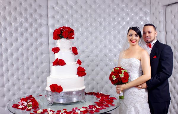 people,white,flower,ship,love,red