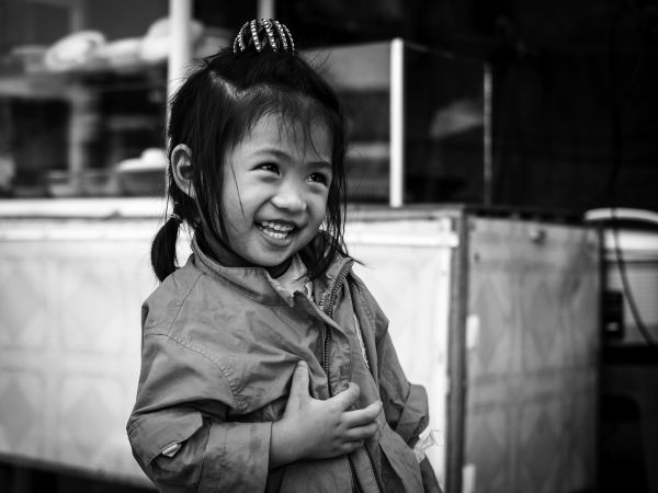 la personne,noir et blanc,gens,rue,la photographie,fille