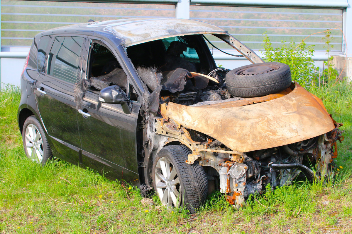 mobil, kendaraan, kerusakan, tantangan, cacat, terbakar, total kerusakan, sport utility vehicle, kendaraan darat, mobil make, mobil kompak, off road, unfallwagen