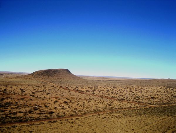 landskap,hav,horisont,fjell,himmel,sand