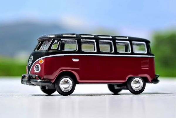 car, volkswagen, van, wagon, bouquet, red