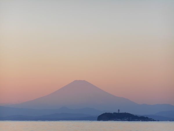 landscape,sea,horizon,mountain,sunrise,sunset