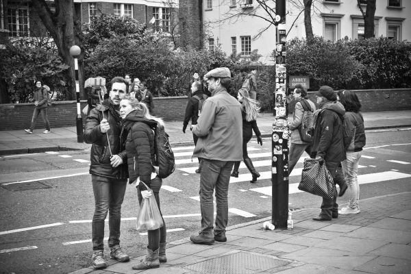 peatonal, en blanco y negro, gente, la carretera, calle, urbano