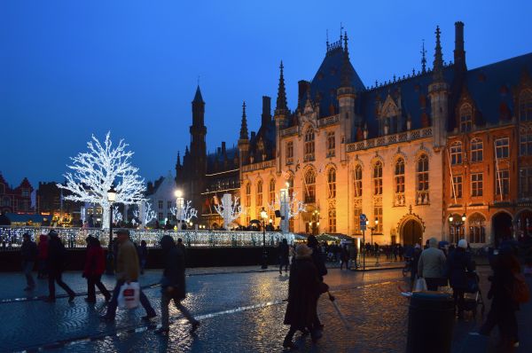 ville,hiver,architecture,gens,ciel,nuit