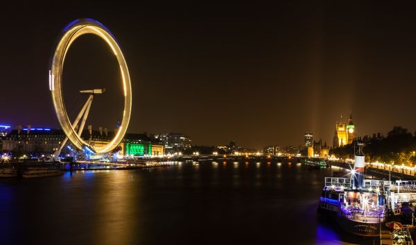 Licht,die Architektur,Skyline,Nacht-,Rad,Stadtbild