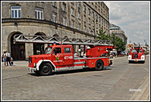 Transport,LKW,Fahrzeug,Feuer,Notdienst,Europa