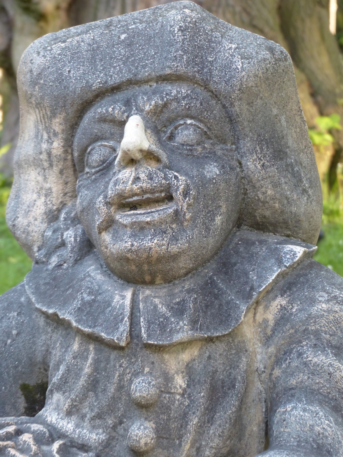 rock, stone, monument, statue, globe, sculpture, art, figure, temple, dwarf, carving, gnome, stone statue, baroque, salzburg, stele, stone figure, archaeological site, stone carving, ancient history, mirabell gardens, zwergelgarten