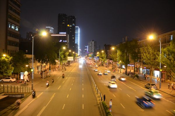 pedestre, estrada, tráfego, rua, noite, cidade