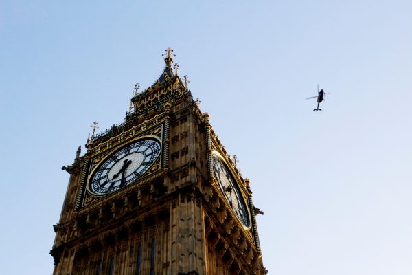 die Architektur,Uhr,Turm,Wahrzeichen,Big Ben,Hubschrauber