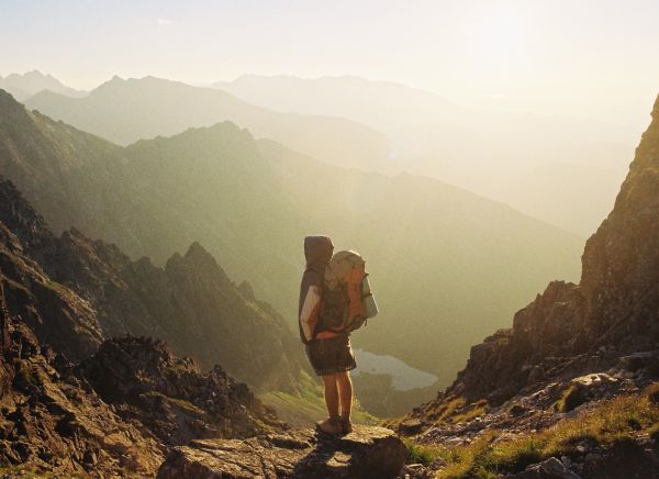 persona,montagna,natura selvaggia,a passeggio,escursioni a piedi,mattina