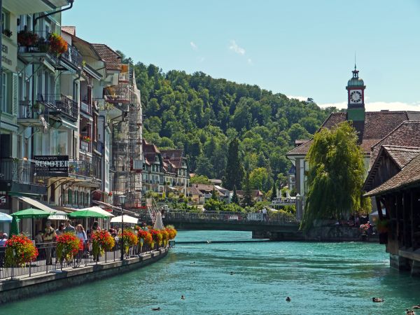 cittadina,fiume,mare,barca,ristorante,canale