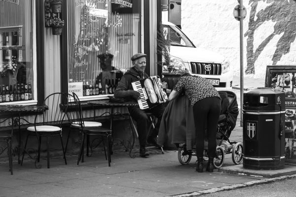 en blanco y negro,calle,urbano,viajar,Fujifilm,la carretera