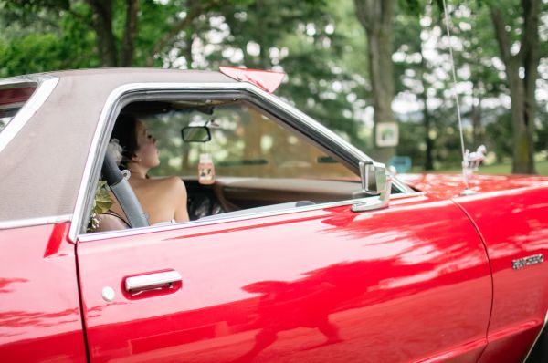 coche,automóvil,vehículo,Vehículo de motor,mujer,auto antiguo