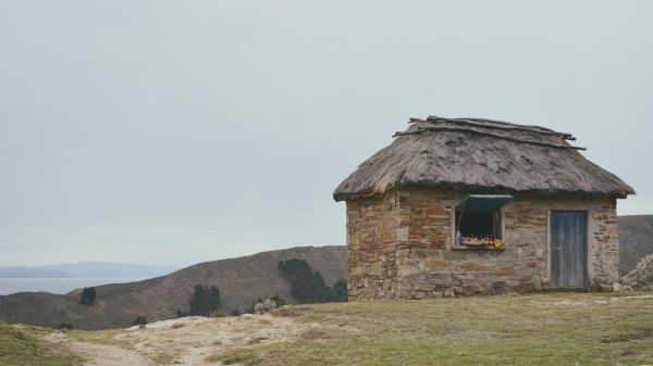 rock,montaña,casa,ventana,edificio,choza