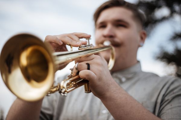 muž,hudba,Muž,hudobný nástroj,chlapík,trombón