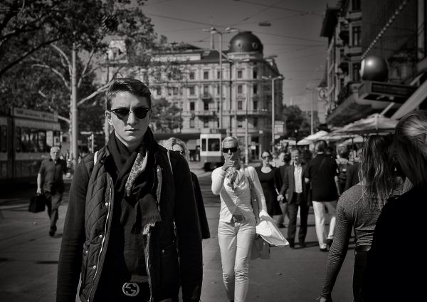 peatonal, en blanco y negro, gente, la carretera, calle, sol