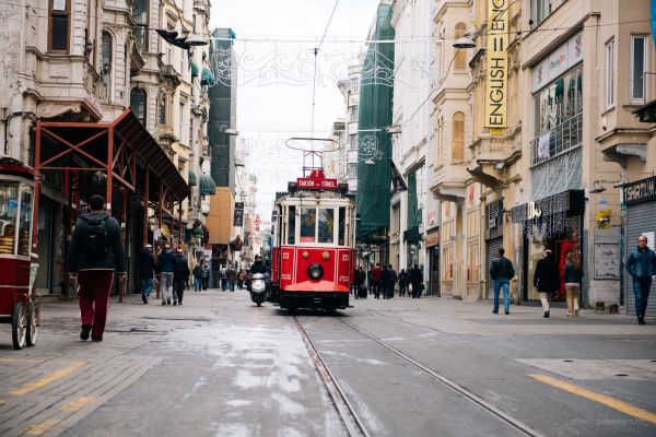 yaya,yol,sokak,kasaba,kentsel,kaldırım