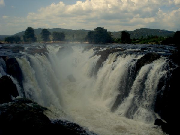 krajina,strom,voda,Příroda,vodopád,mrak