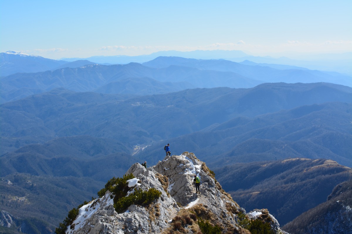 panorama, natureza, Rocha, região selvagem, Caminhando, montanha, pessoas, céu, caminhada, aventura, pico, cadeia de montanhas, viagem, andar, Caminhada, escalada, liberdade, escalada de montanha, topo da montanha, cume, Cimeira, montanhismo, alpinista, Ao ar livre, equipe, Esportes, caminhada, Caminhantes, Alpes, mochilão, platô, caiu, Cirque, sucesso, realização, trilha de caminhada, Forma de relevo, Passagem de montanha, Montanha de escalada, característica geográfica, Formas de relevo montanhosas