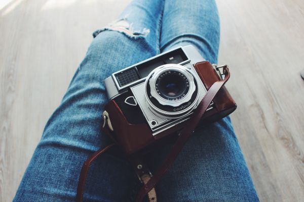 Hand,Person,Kamera,Fotografie,Jeans,Farbe