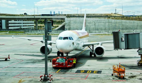 a zbura,aeroport,voiaj,avion,oameni,concediu de odihna