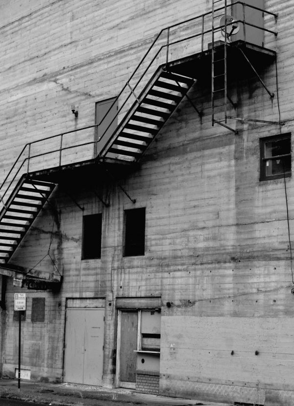 en blanco y negro, blanco, escalera, arquitectura, madera, calle