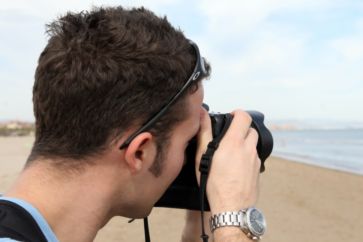 computador, trabalhos, mão, homem, de praia, panorama, pessoa, luz, abstrato, pessoas, menina, cabelo, tecnologia, Câmera, fotografia, fotógrafo, Garoto, filme, foto, verão, masculino, jornal, perna, Dslr, Internet, modelo, Primavera, lente, comunicação, profissional, o negócio, estação, Penteado, Obturador, eletrônico, corpo humano, instantâneo, Diversão, oculos de sol, óculos, cenário, digital, Atirar, conceptual, beleza, imagem, órgão, corpo, notícia, trabalho, jornalismo, abertura, sem fio, paparazzi, amador, sucesso, empregado, jornalista, carreira, Verifica, interação, transferir, fofoca, comunicar, perseguidor, bem sucedido, Papa, Esportes de resistência