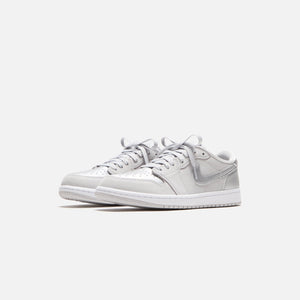 Jordan Air Jordan 1 Low OG - Neutral Grey / Metallic Silver / White