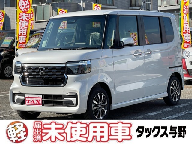 ホンダ N-BOX カスタム 660 届出済未使用車 左電動スライドドア 埼玉県