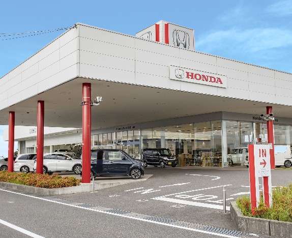 ホンダカーズ京都 八幡店（認定中古車取扱店）写真