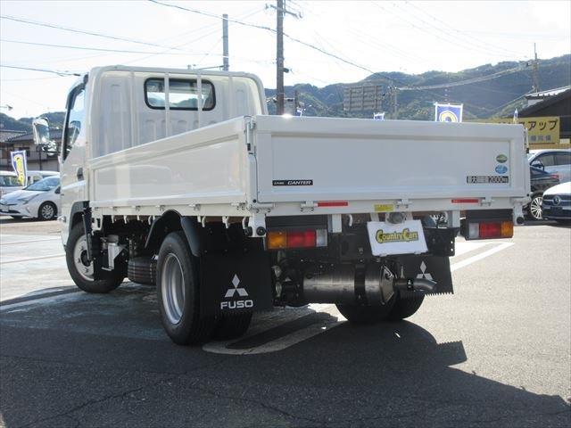 当店は中古車に限らず、各メーカー代理店として新車・未使用車も展示販売しております。ぜひ一度いらしてください♪スタッフ全員、お客様のお越しを心よりお待ちしております！