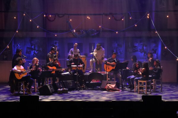 Catalan Rumba local band “Sabor de Gràcia” performing at Teatre Apolo in Barcelona (By Maria Asmarat)