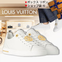 【LOUIS VUITTON】ゴールドのロゴが映えるスニーカー ホワイト