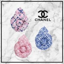 お揃いのバックや帽子も☆CHANEL　カメリア モチーフ ブローチ