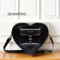 【DR MARTENS】 LEATHER HEART SHAPED BAG レザーハート型バッグ