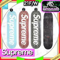 【本物保証 /関税・送料無料】Supreme Celtic Knot Skateboard