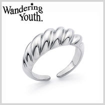 WANDERING YOUTH Croissant Ring BMY189